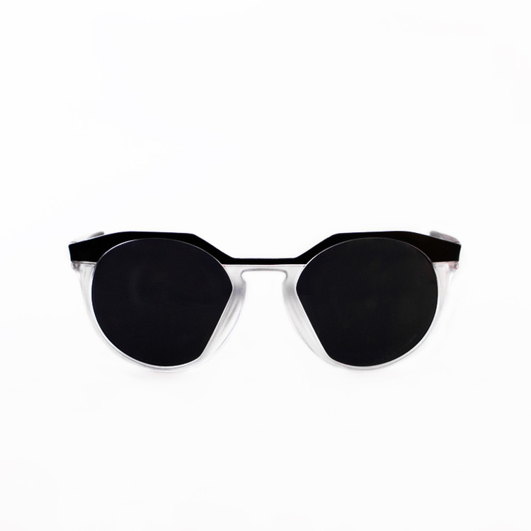 عینک آفتابی زنانه و مردانه UV420 برند Oakley مدل WG83117 ||تست مجازی روی چهره قبل از خرید||