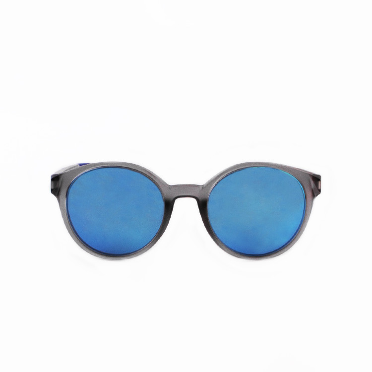 عینک آفتابی زنانه و مردانه پلاریزه برند Oakley مدل WG83110 ||تست مجازی روی چهره قبل از خرید||