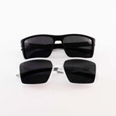 عینک آفتابی زنانه و مردانه پلاریزه برند Oakley مدل WG83106 ||تست مجازی روی چهره قبل از خرید||