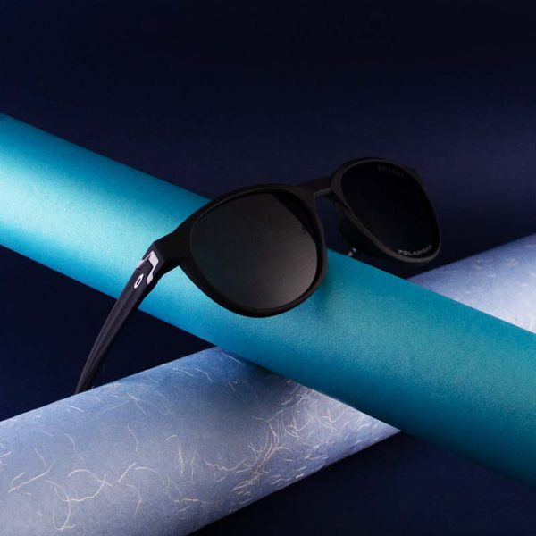 عینک آفتابی زنانه و مردانه پلاریزه برند Oakley مدل TO4910 ||تست مجازی روی چهره قبل از خرید||
