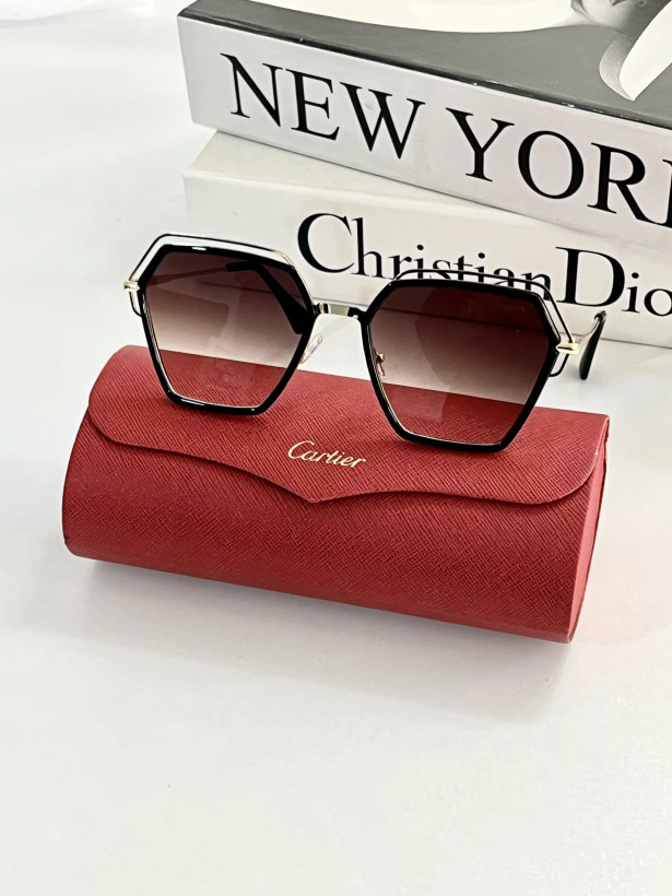 عینک آفتابی زنانه UV400 برند Gucci ||تست مجازی روی چهره قبل از خرید||